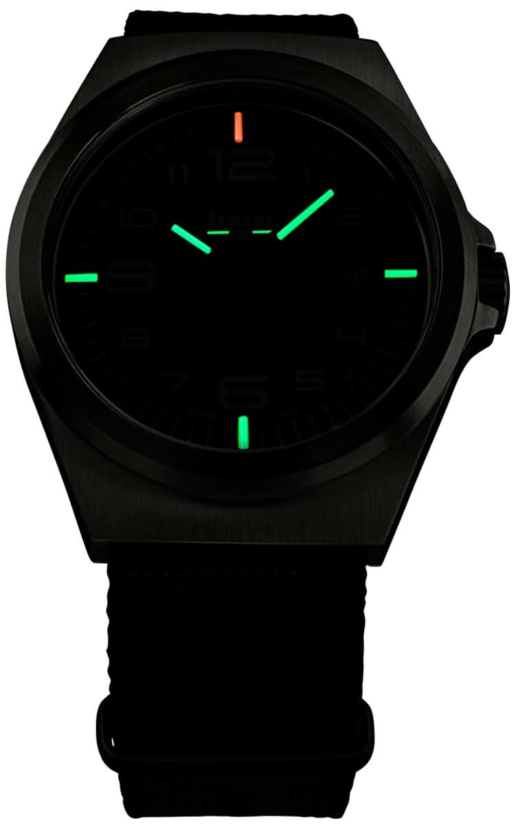 Montre pour homme Traser P59 Essential M Black 108638 • Technologie Trigalight • Verre saphir