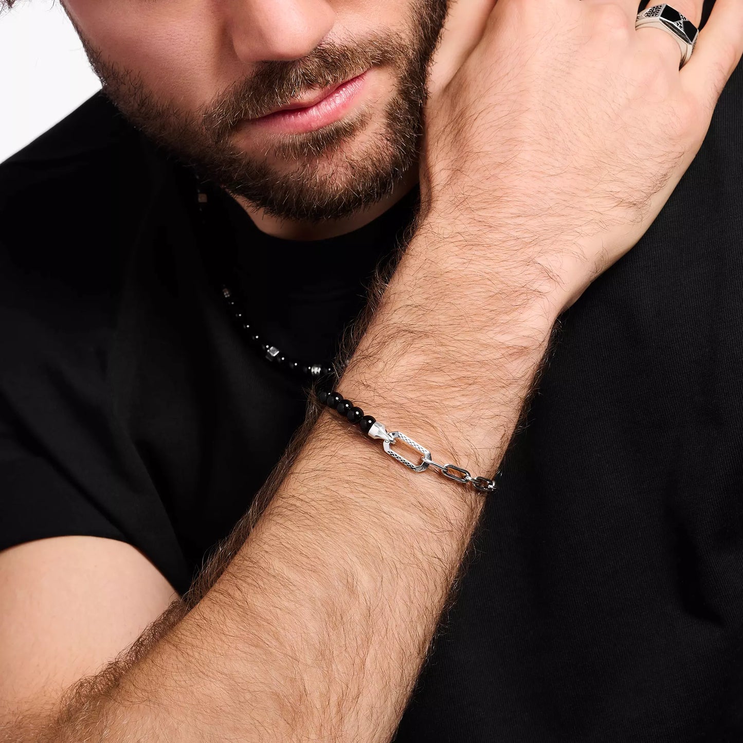 https://www.thomassabo.com/dw/image/v2/AAQY_PRD/on/demandware.static/-/Sites-ts-master-catalog/default/dw9f7dc348/product/A/A/A2088/A2088-507-11_mm1.webp?sfrm=png&bgcolor=F9F7F5