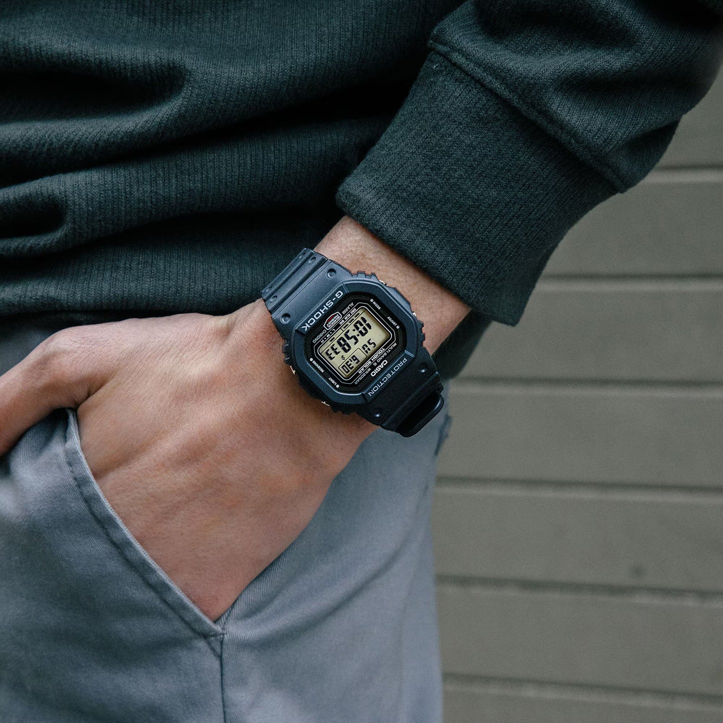 Casio G-Shock GW-5000U-1ER Montre pour Homme • Radio-pilotée solaire • Verre minéral