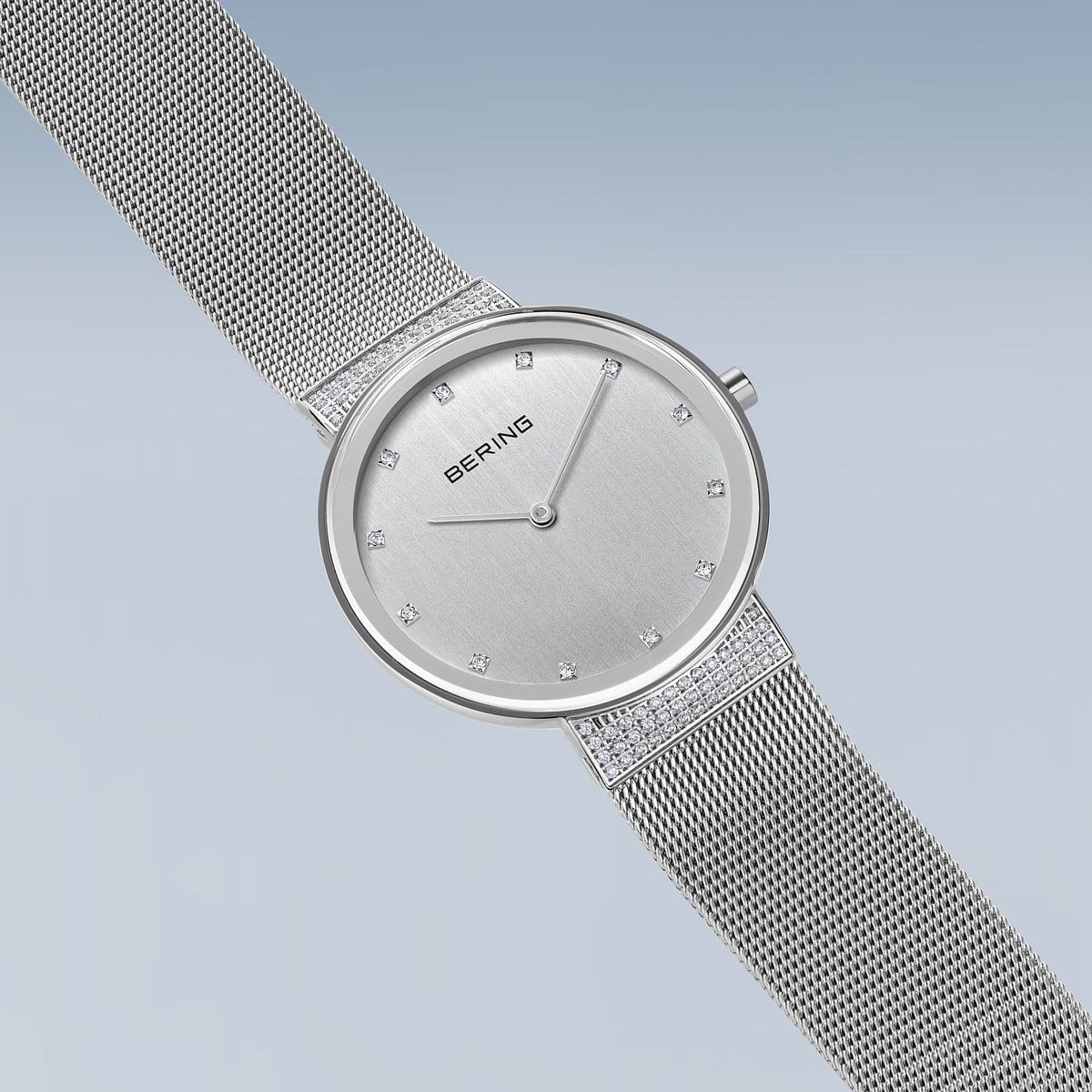 Bering Classic 10135-0005 Damenuhr • Saphirglas • Milanaise