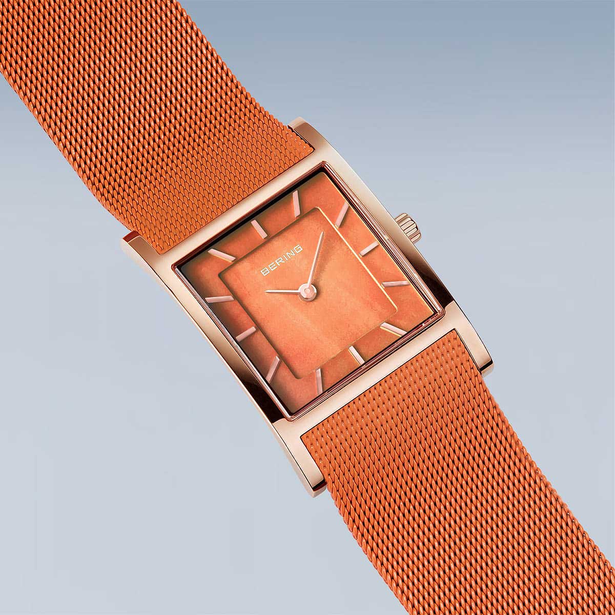 Bering Classic 10426-565-S Damenuhr • Kratzfestes Saphirglas • Milanaise-Armband