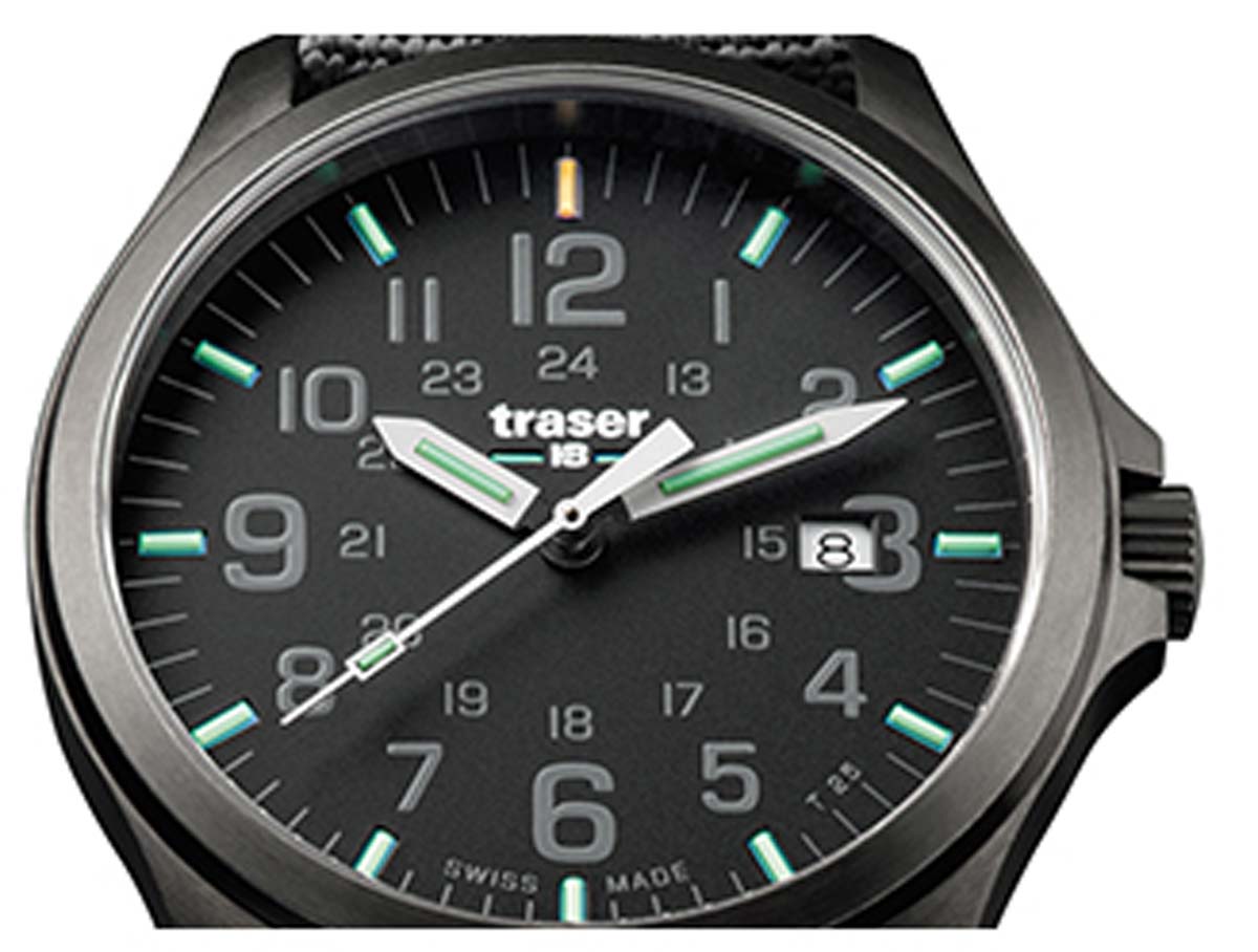 Traser P67 Officer Pro 107422 Men's Watch • Quartz movement • trigalight