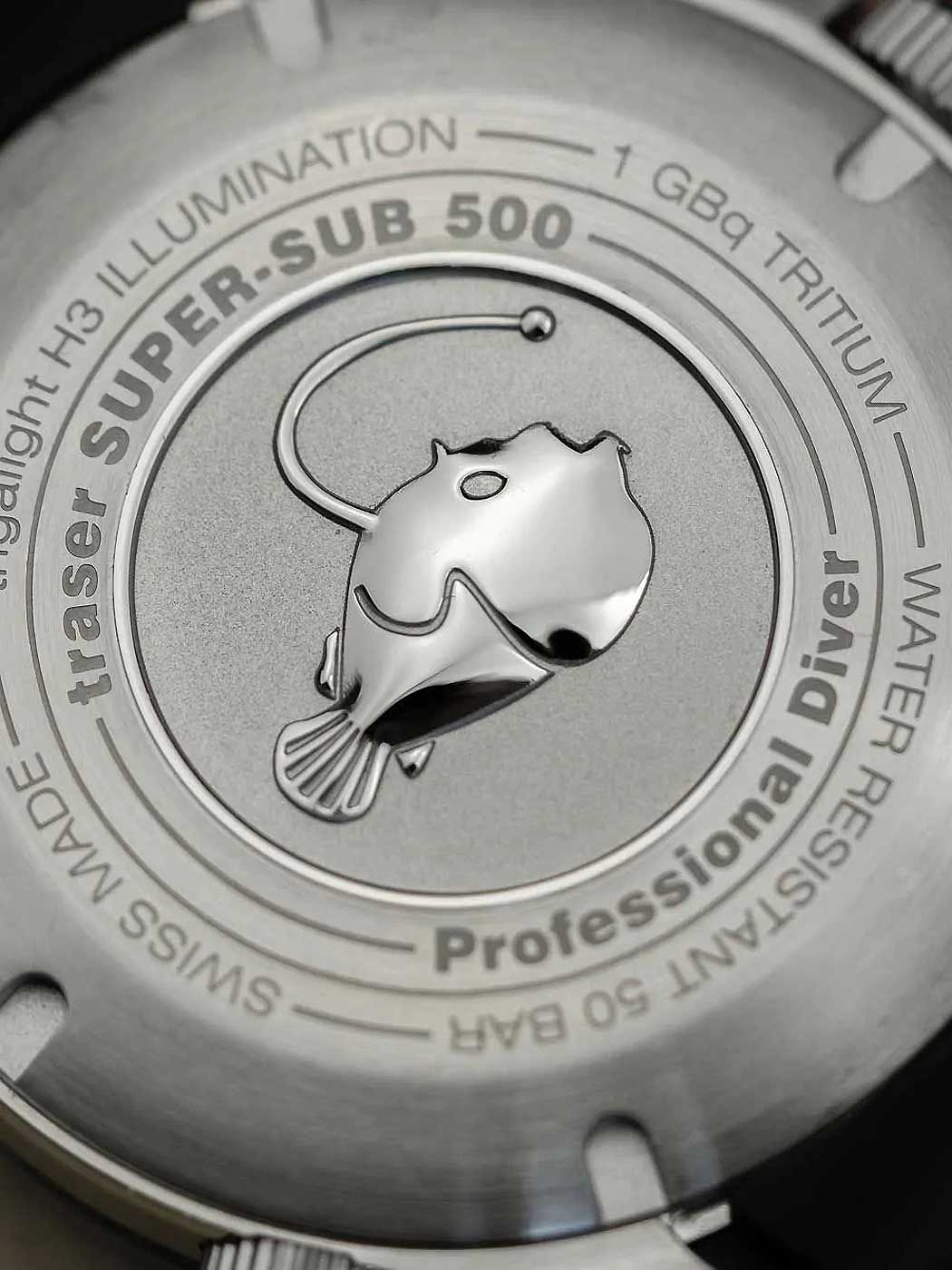 Traser P67 Diver 109378 Men's Watch • Swiss Made Quartz • Sapphire Crystal