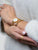 Bering Classic 11022-334 Damenuhr • Kratzfestes Saphirglas • Feines Milanaise-Armband