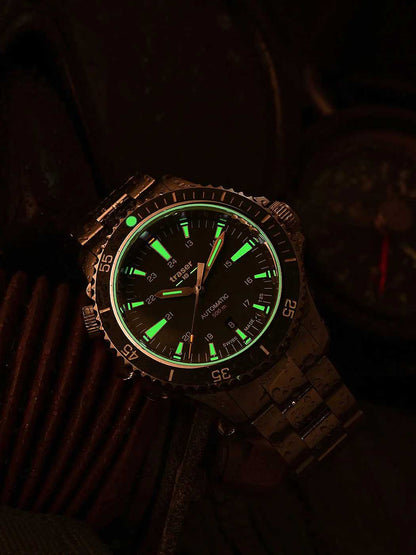 Traser P67 Diver Automatic Green 110328 Men's Watch • Automatic Movement • Sapphire Glass
