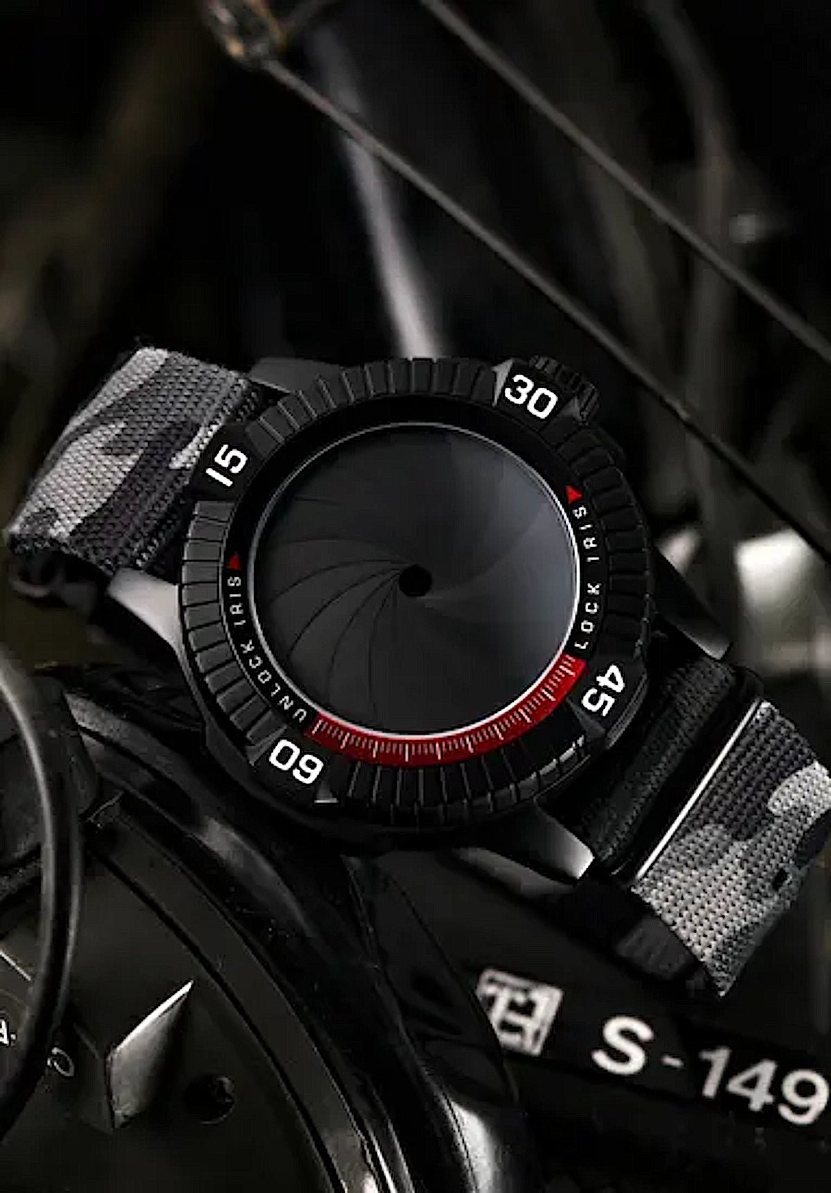 Traser P99 Iris Tactical 111460 Men's Watch • trigalight • Sapphire Crystal