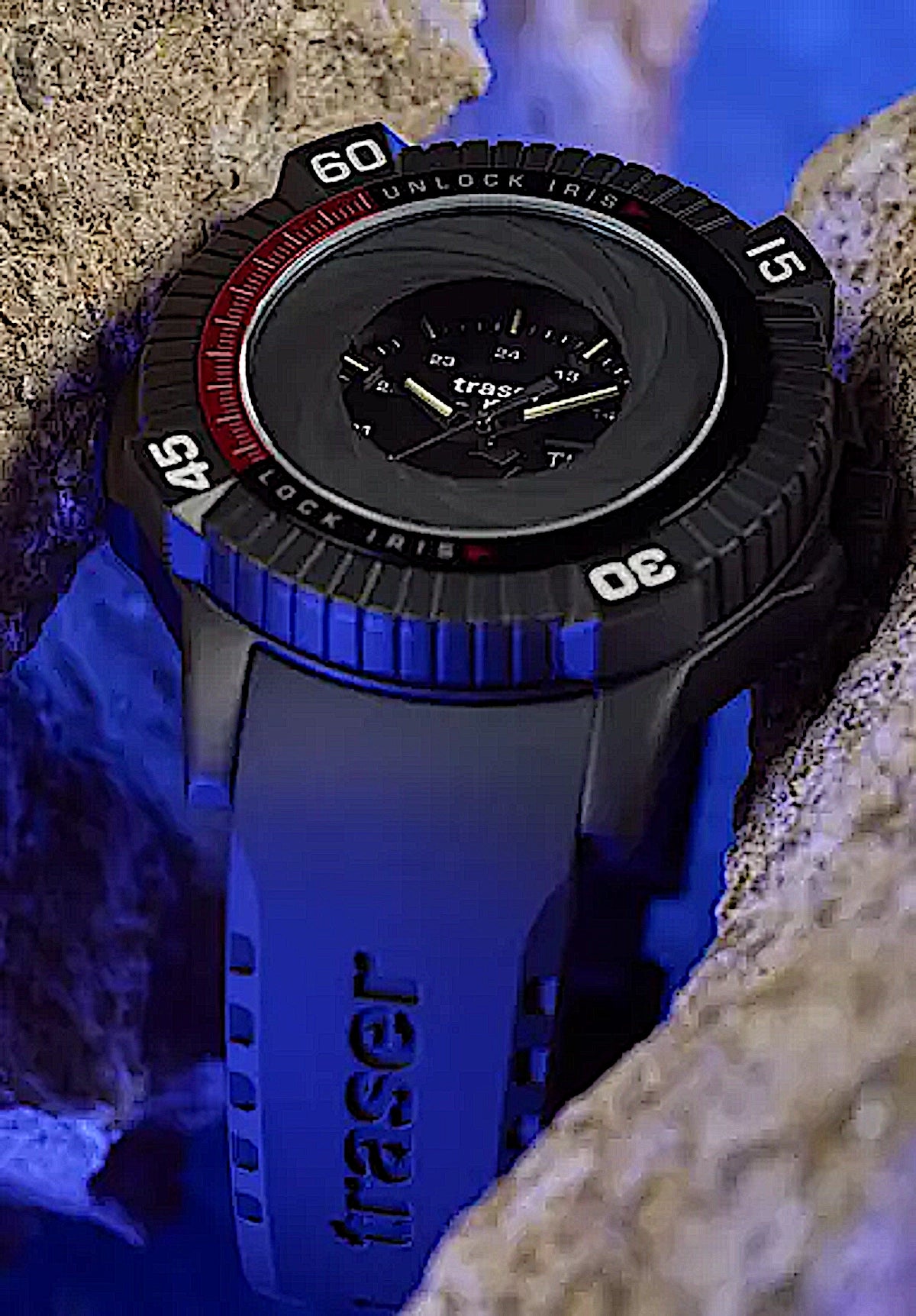 Traser P99 Iris Tactical 111461 Men's Watch • Trigalight • Iris Aperture