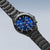 Bering Classic 15043-727 Herrenuhr • Kratzfestes Saphirglas • Blaues Sunray-Zifferblatt