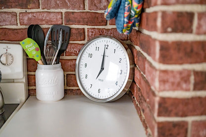 Hermle Wall Clock 30 cm Ø Stainless Steel • Made in Germany • Silent Quartz Movement