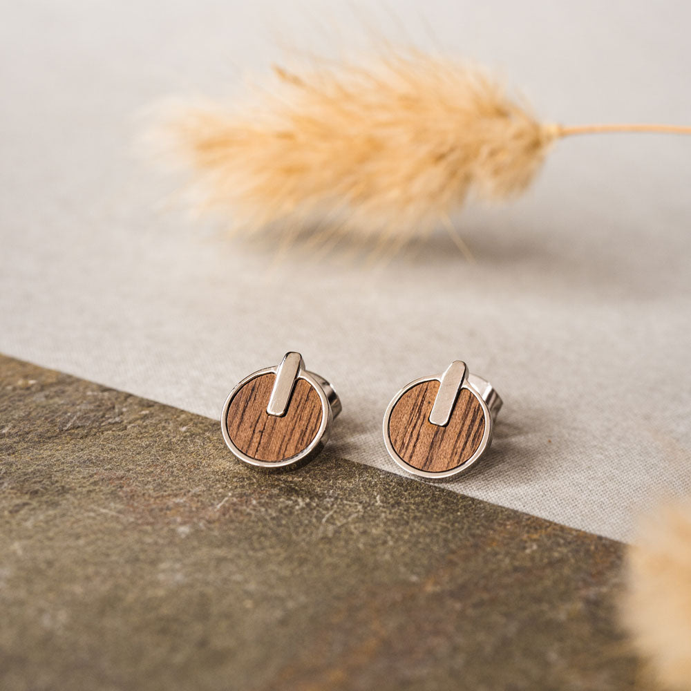 Opacity Earrings round with wood element - Wood Core Model: Jewelry