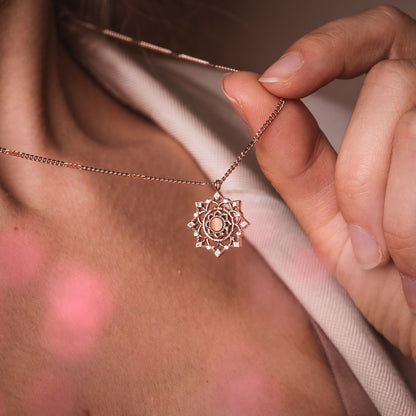 Aphonia Halskette  Schneeflocken Anhänger - Holzkern Modell: Jewelry