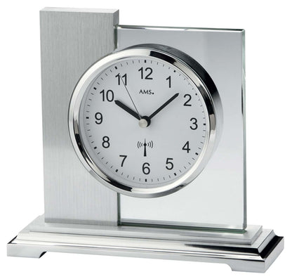 AMS Table Clock 16x17x6 cm Metal • Modern Radio Movement • Elegant Design
