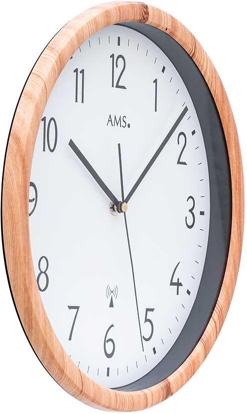 Horloge murale AMS 30x30x6 cm plastique • Radiopilotée • Design intemporel