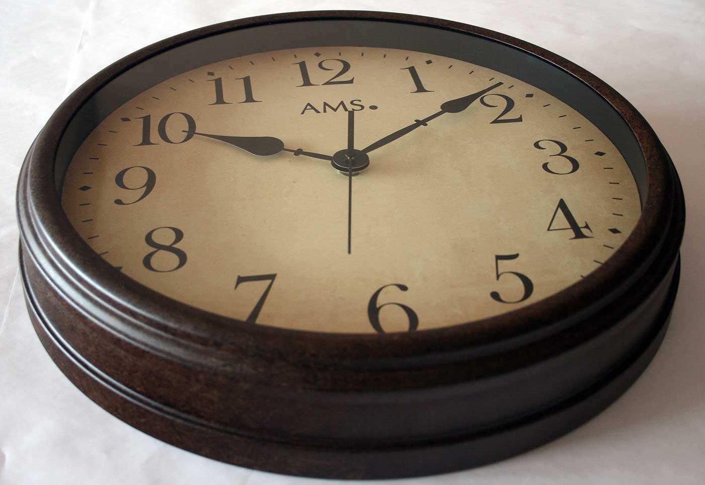 AMS Wall Clock 42x42x8 cm Metal • Weatherproof • Precise Quartz Movement