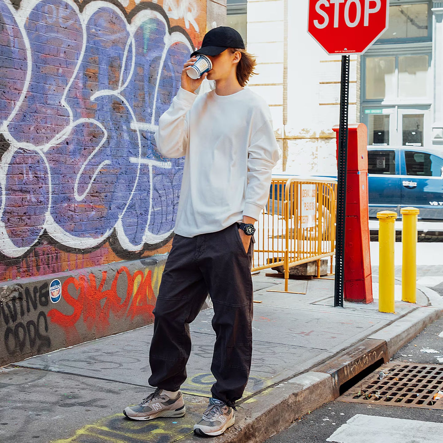 Casio G-SHOCK GA-700-1B Herren Uhr • Stoßfest • 20 Bar Wasserdicht