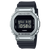 Zegarek męski Casio G-Shock, widok z przodu: czarny pasek z żywicy, srebrna koperta, wyświetlacz LCD z odwróconymi kolorami