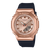 Damski zegarek G-Shock, widok z przodu: koperta w kolorze różowego złota, czarny pasek