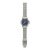 Zegarek męski Casio G-Shock z niebieską tarczą i długą srebrną metalową bransoletą, widok z boku