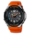 Zegarek męski G-Shock z czarną kopertą i pomarańczowym paskiem; detale chronografu