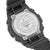 Tył zegarka Casio G-Shock z napisem „Shock Resist” i przykręcanym deklem