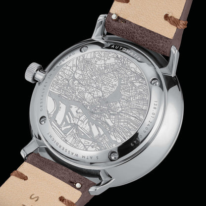 https://cdn.shopify.com/s/files/1/2384/2637/files/Hamburg_A_silber_Buybox_2.jpg?v=1768547479