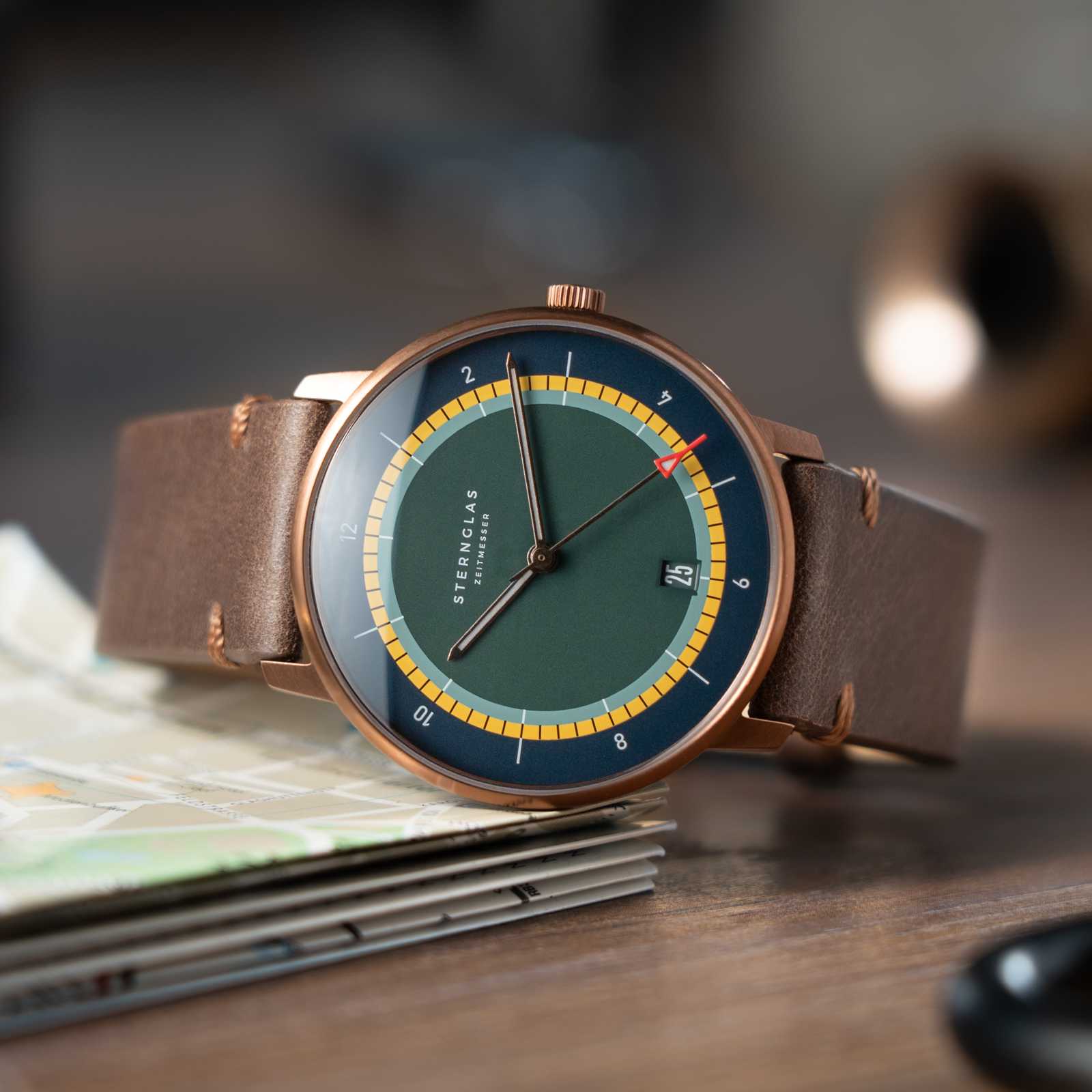https://cdn.shopify.com/s/files/1/2384/2637/files/Naos_Argo_Bronze_BuyBox_7.jpg?v=1750139396