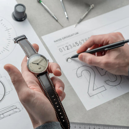 Sternglas Naos Big Date S01-NAG26-BR03 Herrenuhr • Saphirglas • Großdatum