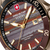 Tarcza zegarka męskiego z logo Swiss Military i okienkiem datownika na godzinie 28