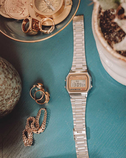 Casio Vintage Edgy A158WEA-1EF Uhr • Robustes Edelstahlarmband • Digitales Quarzwerk mit Stoppfunktion