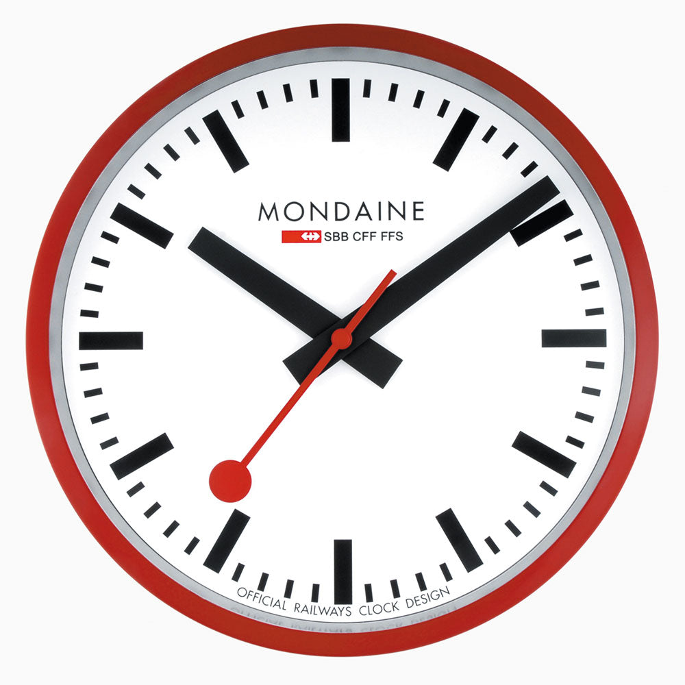 Horloge murale Mondaine 25 cm Ø aluminium • Design industriel • Qualité suisse