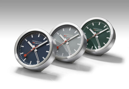 Mondaine Klassisch Wecker 12.5 cm Aluminium • Ikonisches Schweizer Bahnhofsuhr-Design • Leises Quarzuhrwerk