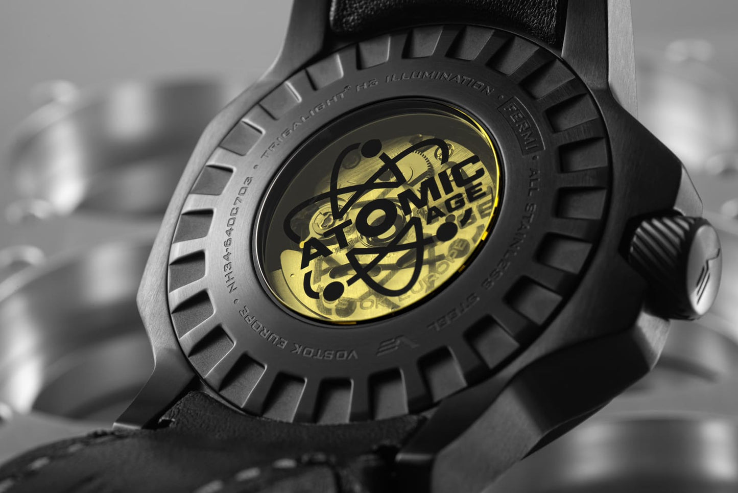 Montre pour homme Vostok Europe Atomic Age NH34-640C703 • Automatique • Aiguilles lumineuses