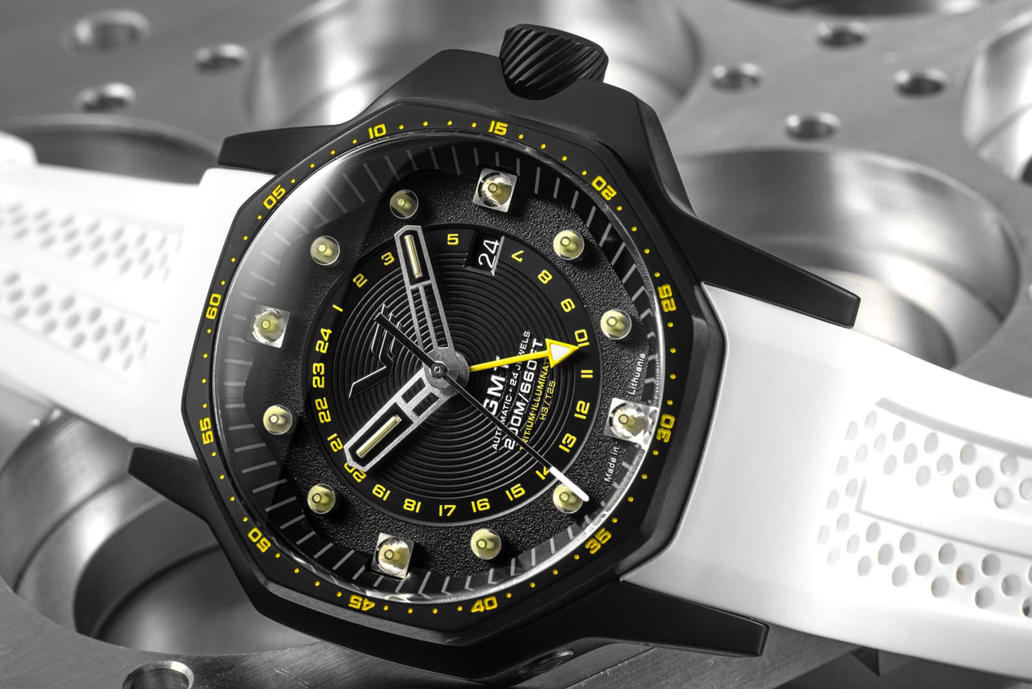 Montre pour homme Vostok Europe Atomic Age NH34-640C703 • Automatique • Aiguilles lumineuses