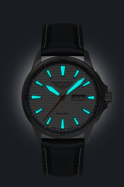 Bauhaus Aviation 2862-1 Herrenuhr • Titangehäuse • Made in Germany