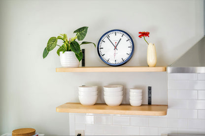 Hermle Wall Clock 30x30x5 cm Stainless Steel • Quartz Movement • Modern Design