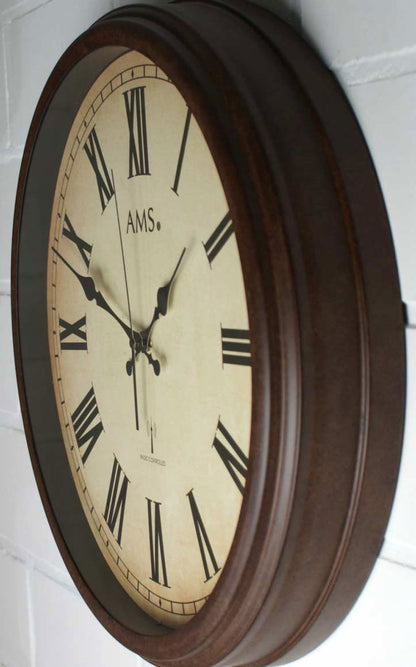 AMS Horloge murale 42x42x8 cm Métal • Mouvement radio-piloté silencieux • Chiffres romains