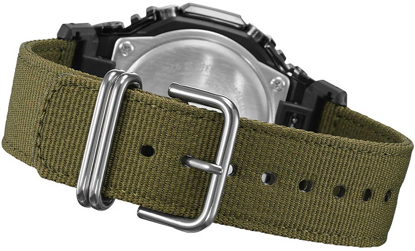 Casio G-Shock GM-2100CB-3A Herren Uhr • Robustes Edelstahlgehäuse • 20 Bar Wasserdichtigkeit