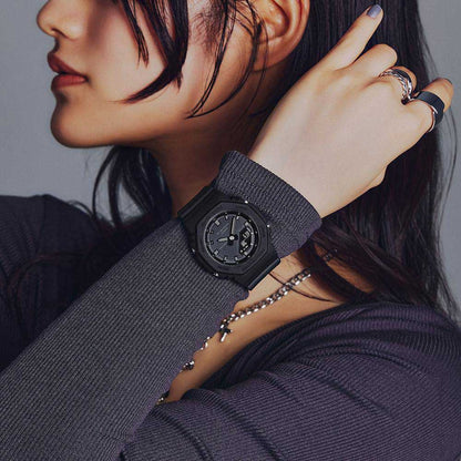 Casio G-SHOCK GMA-S2100 GMA-P2100BB-1AER Damen Uhr • Carbon Core Guard Gehäuse • 20 Bar Wasserdichtigkeit