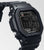 Zegarek Casio G-Shock z czarną kopertą i wyświetlaczem cyfrowym, widok z boku, Tough Solar