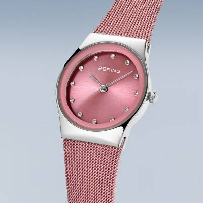 Bering Classic 12927-989 Damenuhr • Kratzfestes Saphirglas • Feines Milanaise-Armband