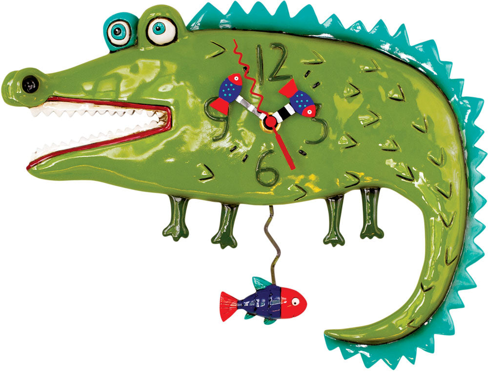 Allen Designs Wanduhr 31,8x26,7x5,1 cm Kunststoff • Kreatives Alligator-Design • Geräuschloses Quarzwerk