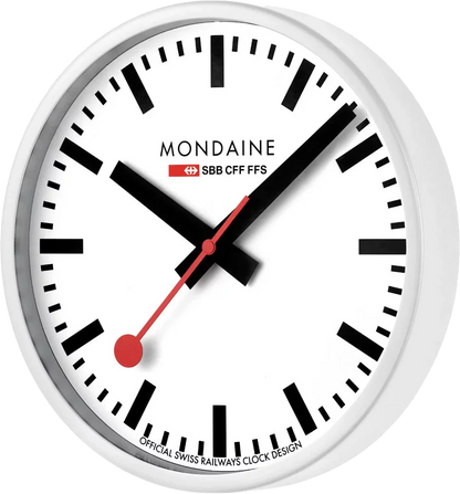 Mondaine Wanduhr 25 cm Ø Aluminium • Ikonisches Schweizer Design • Lautloses Uhrwerk