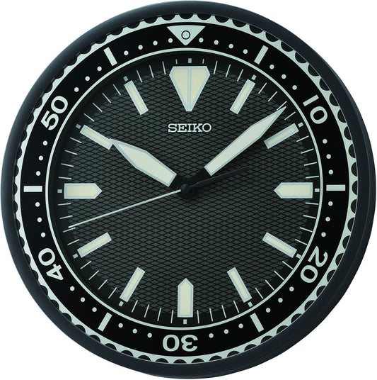 Seiko Wall Clock 30x30x4.5 cm Plastic • Silent Quartz Movement • Luminous Hands