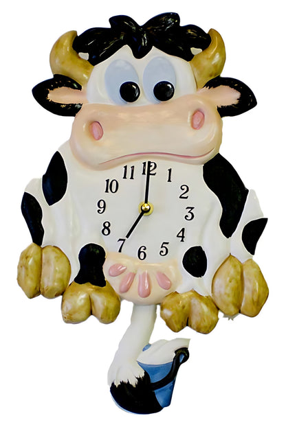 Terrastudio Wanduhr 27x24 cm Keramik • Originelles Kuh-Design • Mit Pendel • Geräuschlos