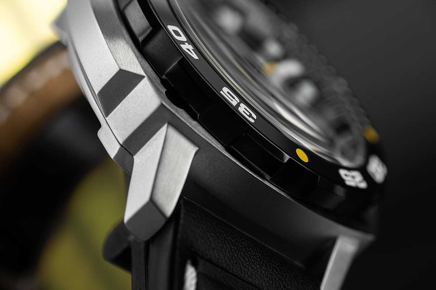 Vostok Europe VK67-650E725 Herrenuhr • K1 Glas • Massiv