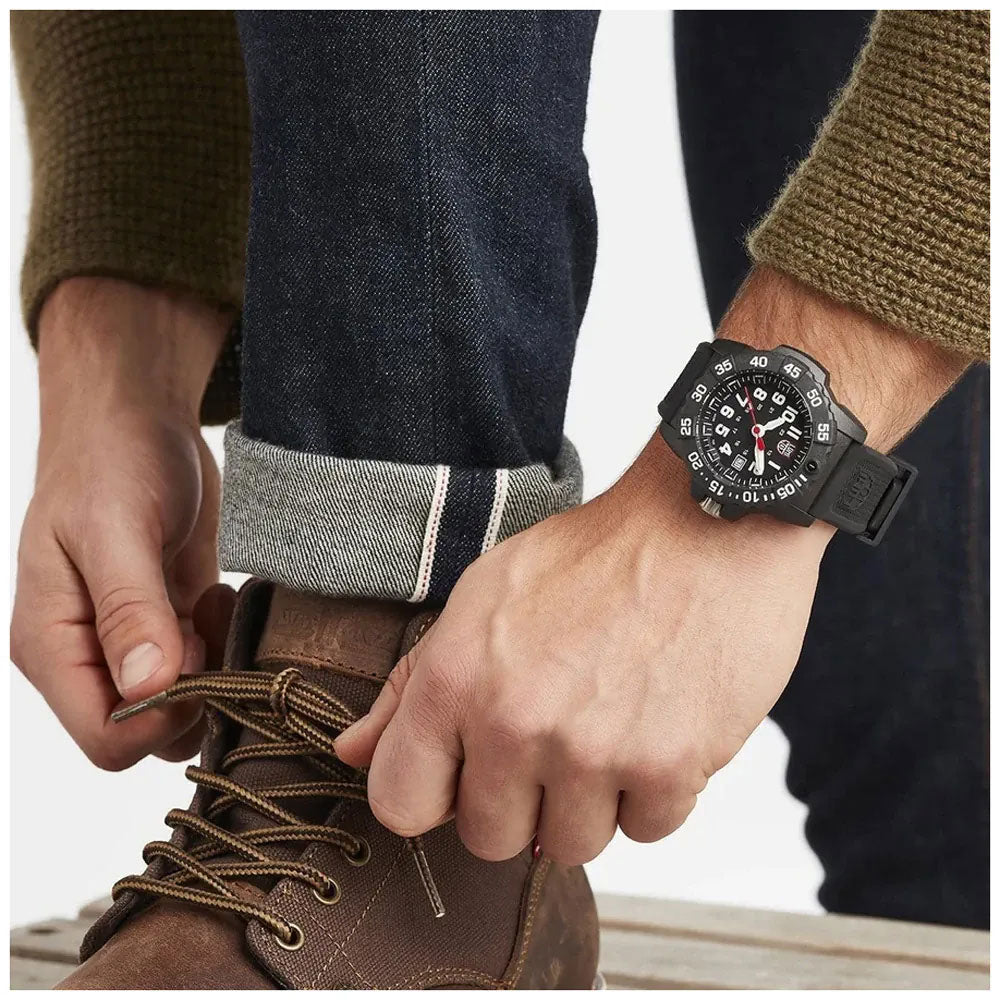 Luminox Navy SEAL 3500 XS.3501.F Men's Watch • LLT Luminosity Technology • CARBONOX™ Case